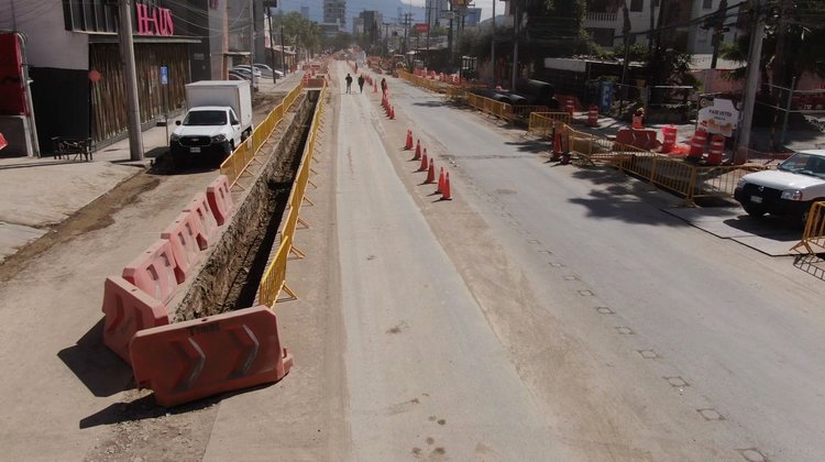 Asegura Miguel Treviño que obras en el Centrito van a tiempo