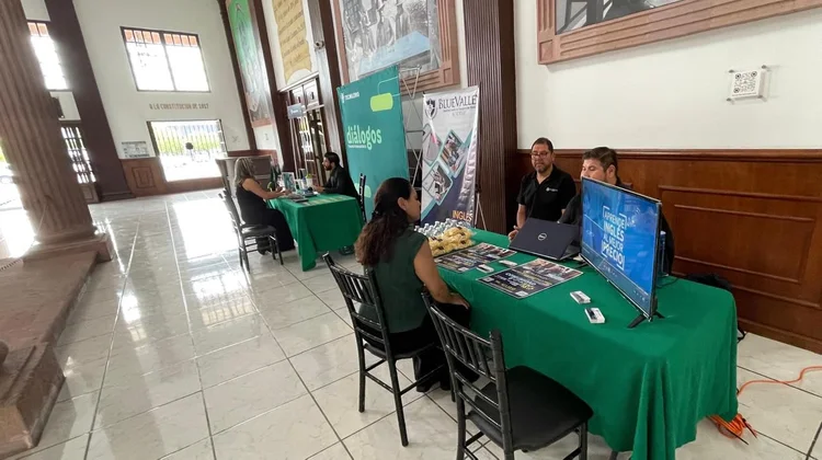 Abre Congreso sus puertas para presentar oferta educativa