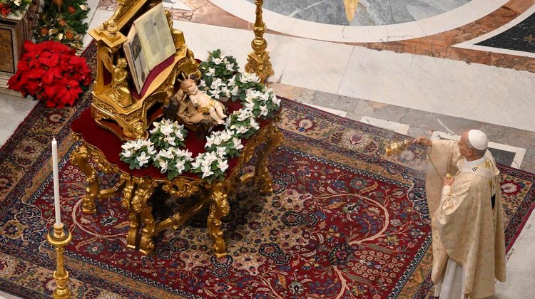 Pide papa diálogo en países de América Latina en mensaje navideño