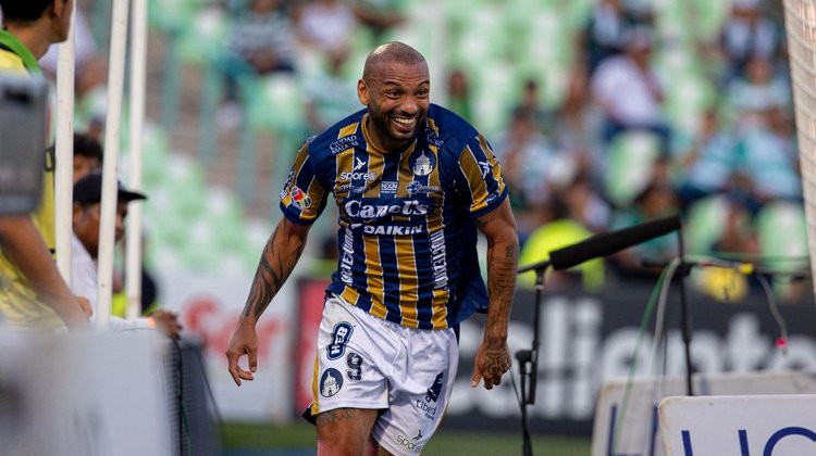 João Pedro sufre rotura de ligamento y se pierde el Apertura 2026