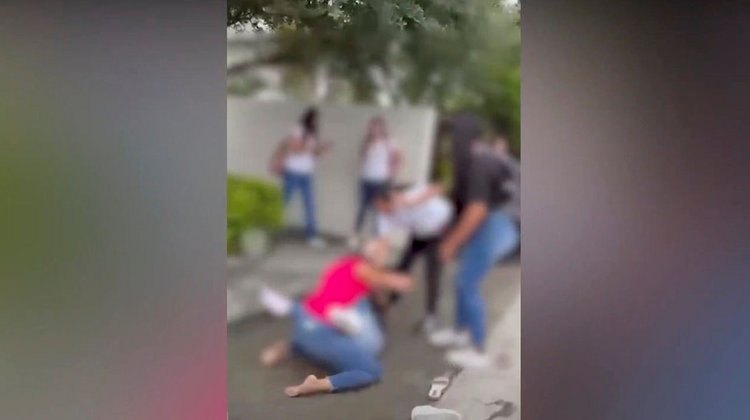 Se viraliza pelea entre alumnas de preparatoria en Allende