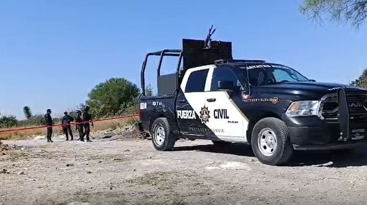 Hallan a hombre atado y con impactos de bala en Pesquería