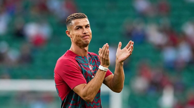 Sancionan a Cristiano Ronaldo con 30 días de suspensión y multa