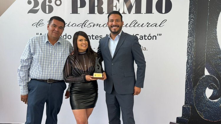Recibe equipo de INFO7 Coahuila Premio de Periodismo Cultural 
