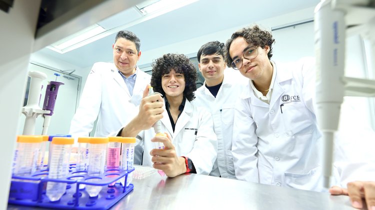 Impulsa UANL a 985 jóvenes hacia la investigación científica