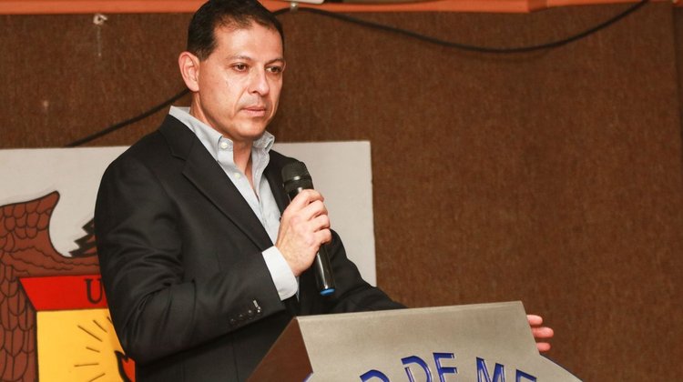 Rector de la UAdeC toma protesta al Consejo de Medicina US