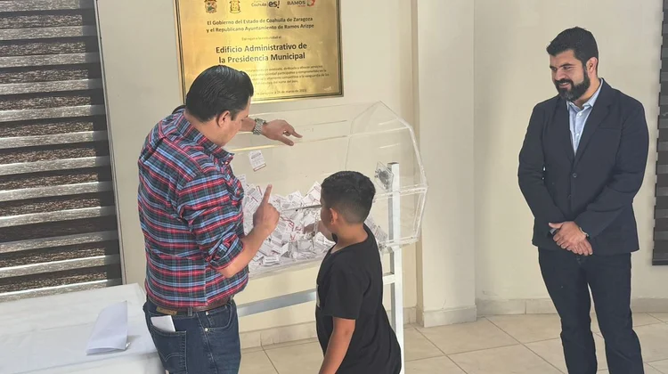 Sortean auto entre contribuyentes que pagaron predial