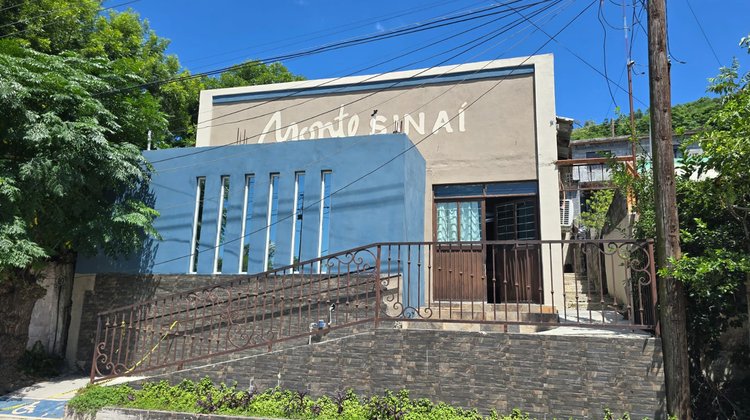 Roban iglesia en Montemorelos; se llevan artículos eléctricos