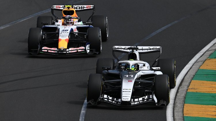 Checo Pérez saldrá último en la carrera sprint del GP de China