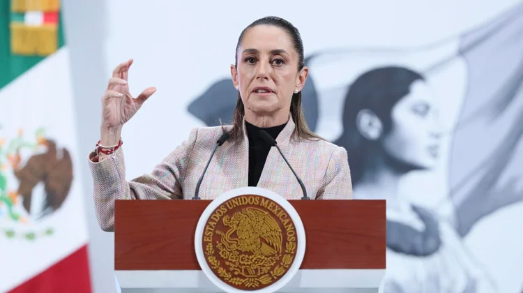 Sheinbaum ve contradicciones en multas del INE a jueces
