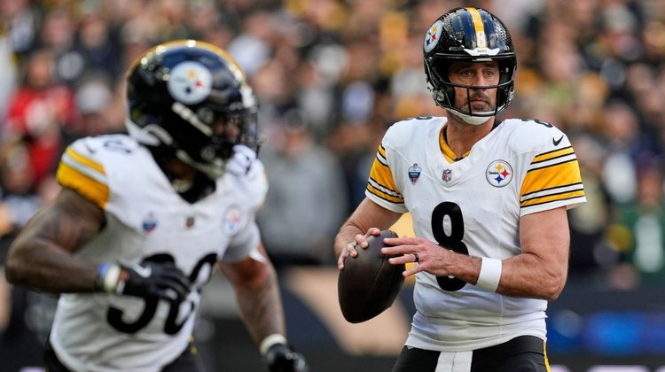 Steelers vencen a Saints en París con una jugada de Aaron Rodgers