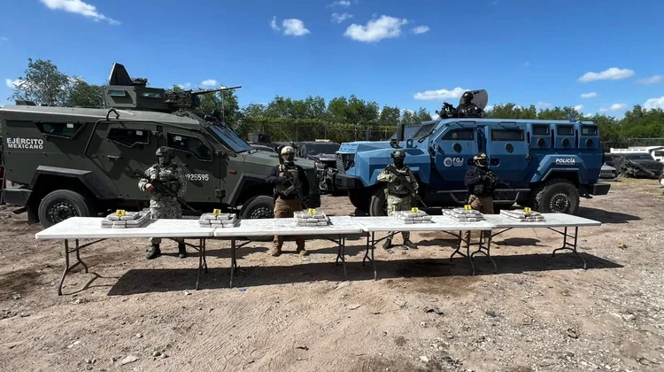 Aseguran en operativo 84 paquetes de cocaína en Camargo