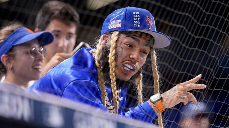 Emite orden de arresto internacional contra Tekashi 69