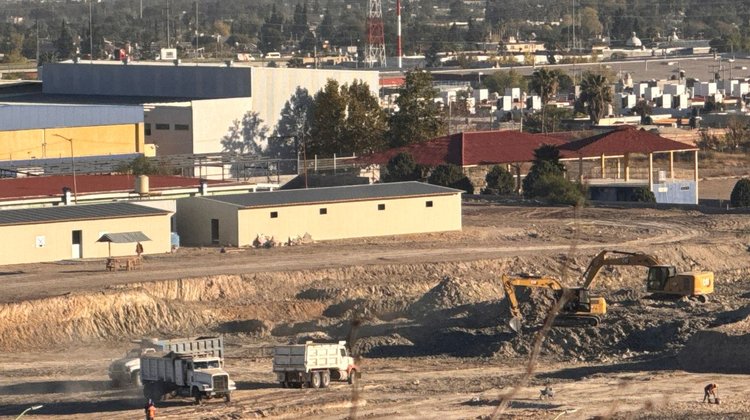 Compactan terreno del nuevo Hospital Regional de Saltillo 