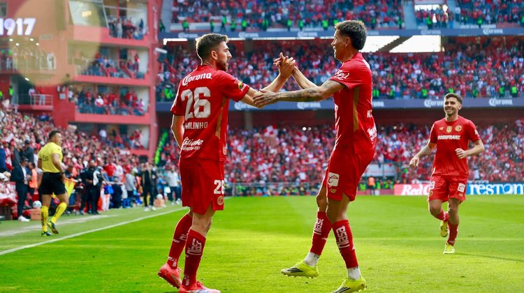 Toluca sufre jugando las Finales de Concachampions