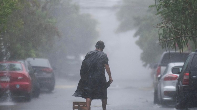 'Boris' toca tierra con lluvias muy fuertes al sur de México
