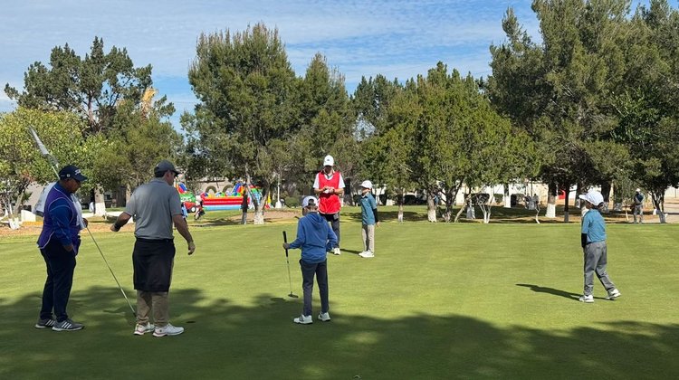 Protagonizan niñas y niños torneo regional de golf en Saltillo