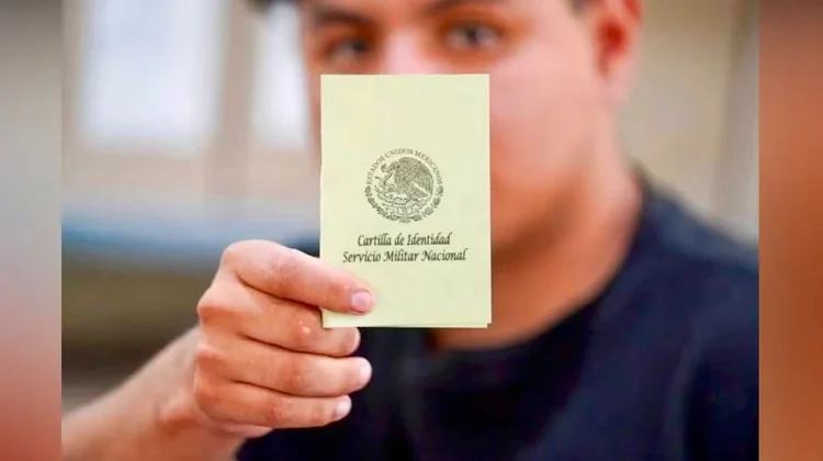 Invitan a jóvenes de Ramos Arizpe a tramitar la media cartilla