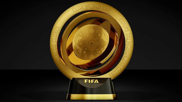 Presenta FIFA trofeo para el ganador del Mundial de Clubes