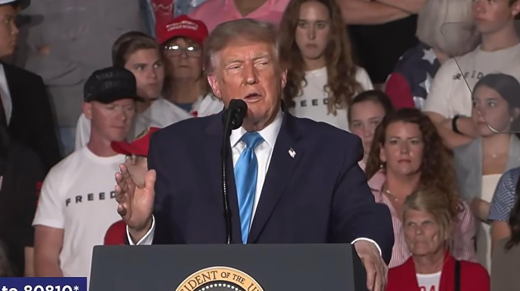 Trump pide que Ucrania elija un nuevo presidente