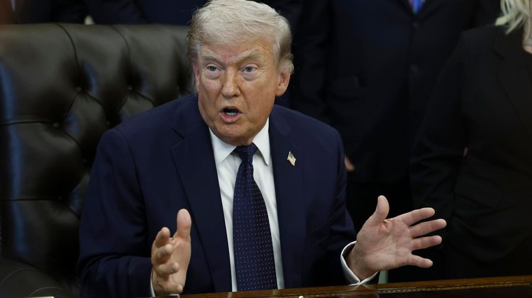Trump califica de 'estúpida' la propuesta de acuerdo de Irán