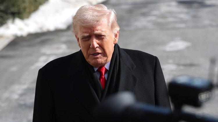 Trump pide aprobar ley para endurecer requisitos de voto