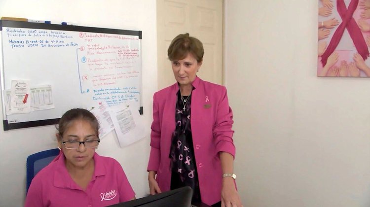 Brinda 'Unidas Contigo' soporte a mujeres con cáncer de mama