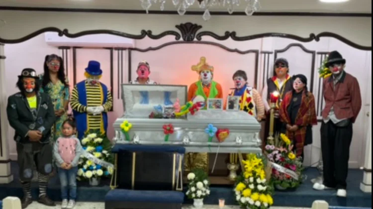 medium_velorio_payaso_mantelito_e75997f128