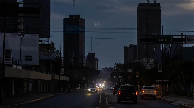 Venezuela vive el apagón nacional más largo desde 2019
