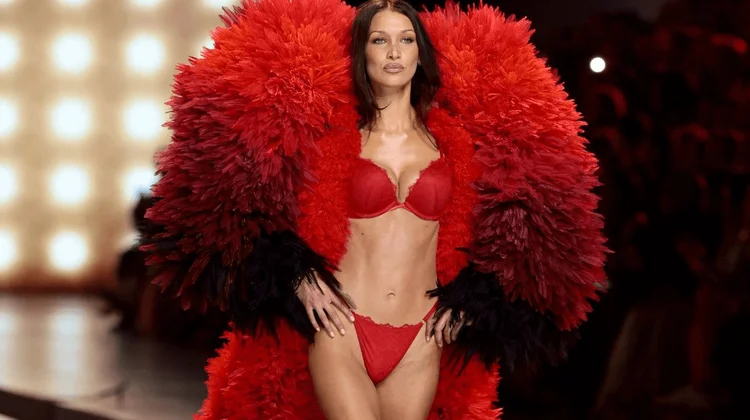 Victoria's Secret vuelve al desfile de 'ángeles' tras 6 años