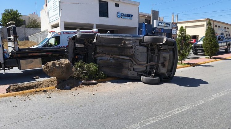 volcadura_luminaria_ramos_arizpe_78fb3d78c2