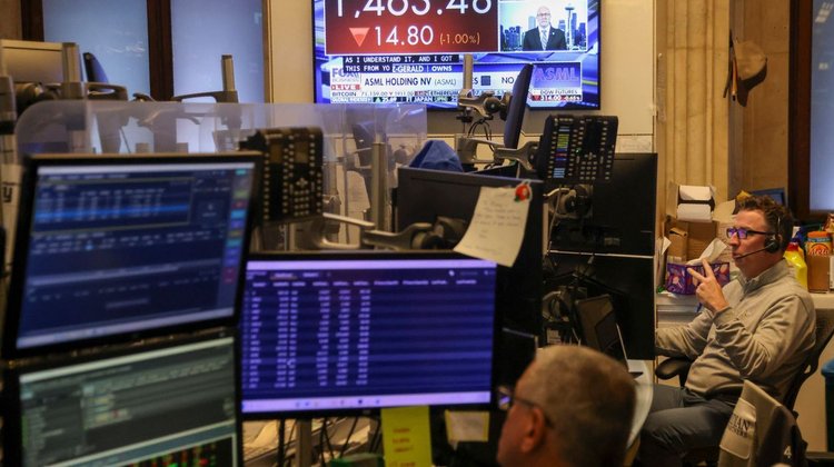 medium_wall_street_cierre_verde_b1bdc94d51
