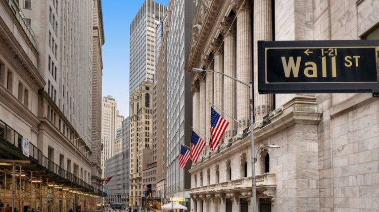 Wall Street cierra rojo; Dow Jones baja atento a Medio Oriente