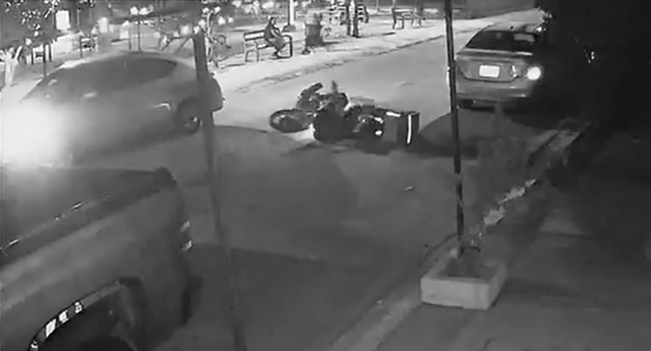Conductor embiste a motociclista y se da a la fuga en García