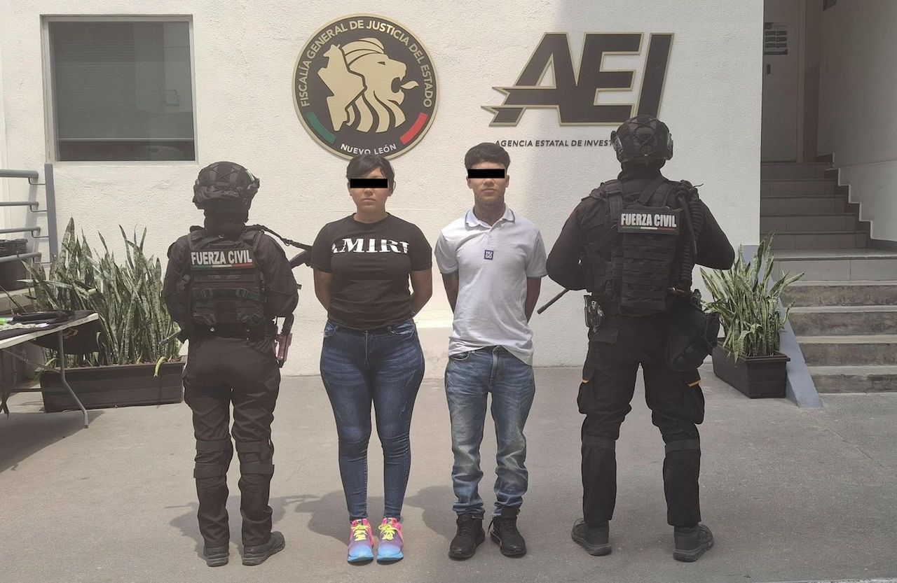 Detienen a pareja por presunta venta de droga en Zuazua