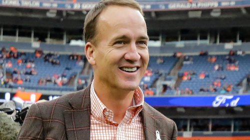 Colts buscan a Peyton Manning para rescatar a la franquicia