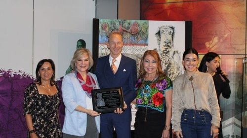 Coahuila inaugura exposición sobre migración en Saltillo