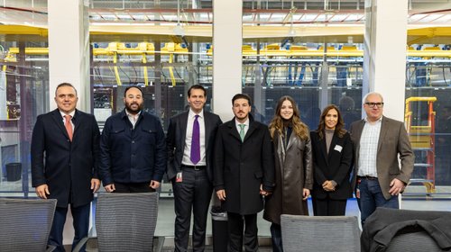 02_FORTALECE_NL_ALIANZA_ESTRATEGICA_GLOBAL_CON_VISITA_DE_SAMUEL_GARCIA_AL_CENTRO_DE_DATOS_DC_12_DE_EQUINIX_8f81bc4630