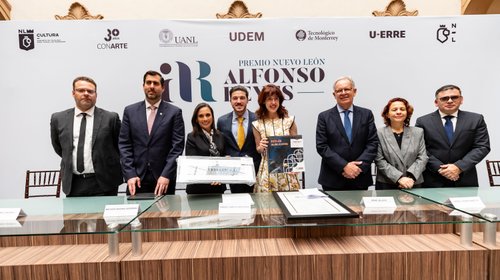 03_ENTREGA_GOBERNADOR_PREMIO_NUEVO_LE_N_ALFONSO_REYES_REAFIRMA_COMPROMISO_CON_LA_PALABRA_Y_LA_CULTURA_090affa759