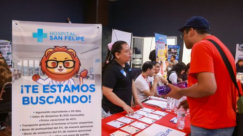 Brigada de empleo reúne a 50 empresas y ofrece 2,100 vacantes