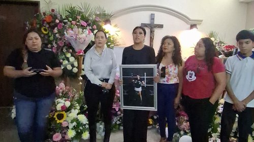 Dan el último adiós a Dafne; exigen justicia por su muerte