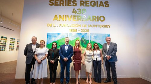 Presentan exposición Series Regias a favor de mujeres con cáncer
