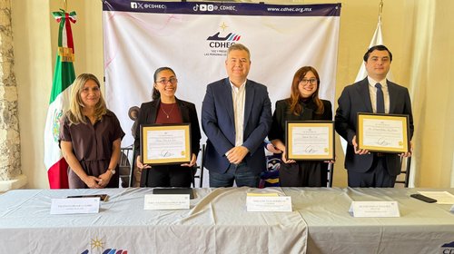 Reconocen a estudiantes de la UAdeC por logro internacional