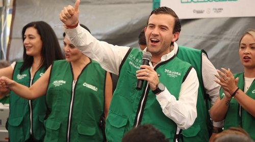 Gabriel Elizondo lleva Brigada Mejora a colonias de Saltillo