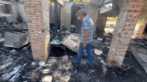 Carpintero pierde sus herramientas tras incendio en Victoria