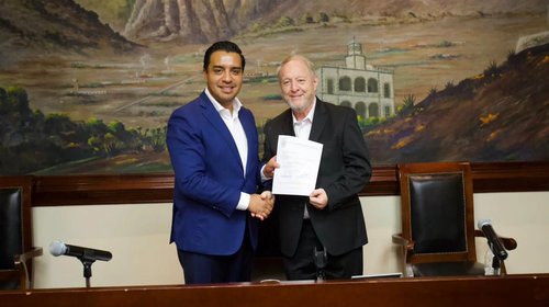 Integra Jesús Nava a expanistas y activistas a su administración