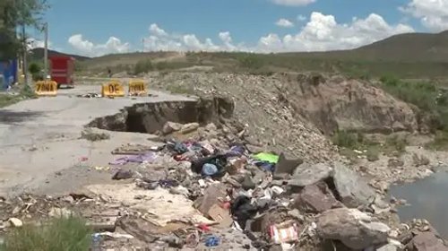 Derrumbes en Analco amenazan hogares tras lluvias en Ramos Arizpe