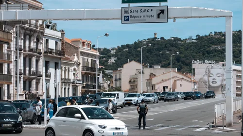 AP_25145627930343_1_5fbcd596f7