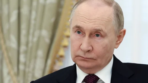 AP_25174399720944_b75f83f9f4