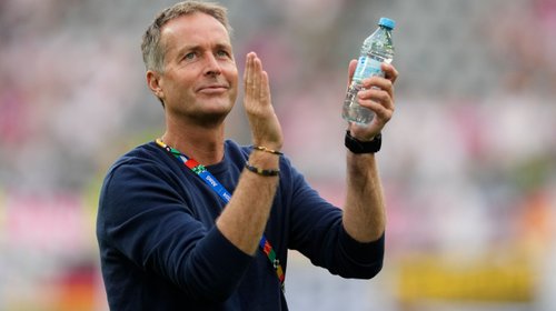 AP_25251571591512_fe525a7c8b